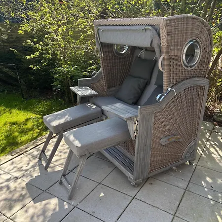Im Bademantel An Den Mit Terrasse *